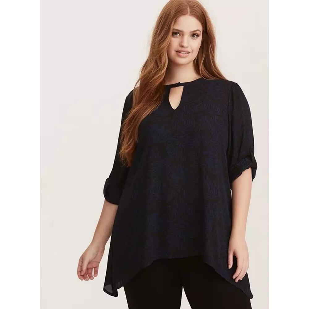 Torrid Georgette Keyhole Sharkbite Top Blouse 2X Blue Semi Sheer 3/4 Roll Sleeve